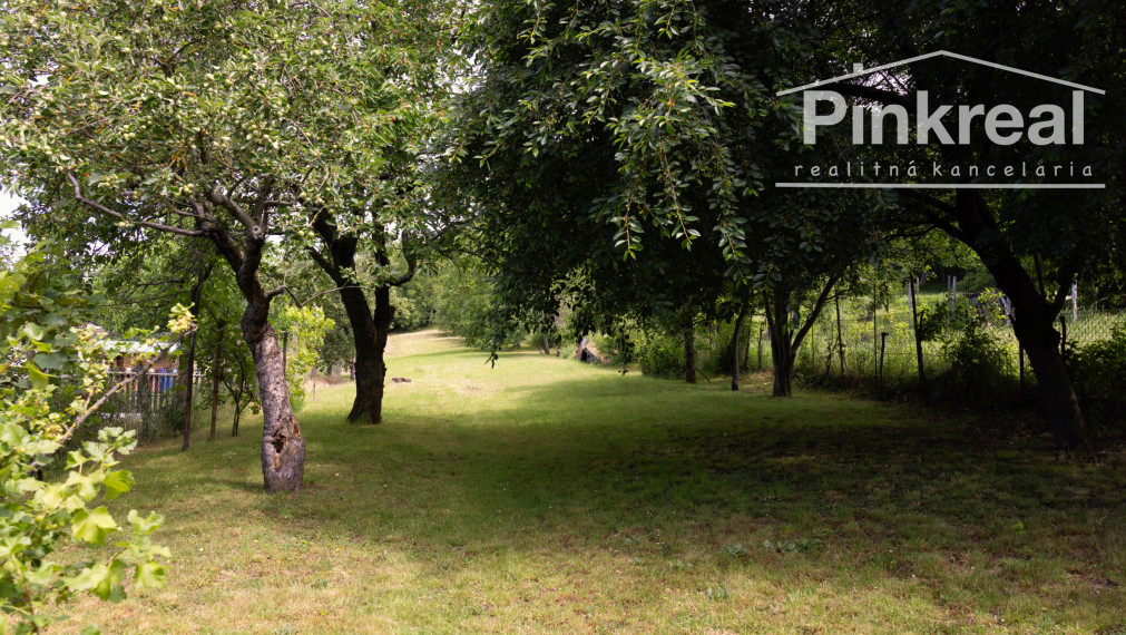 PINKREAL - RD Súlovce, 1 568 m² pri lese. Pokoj a príroda