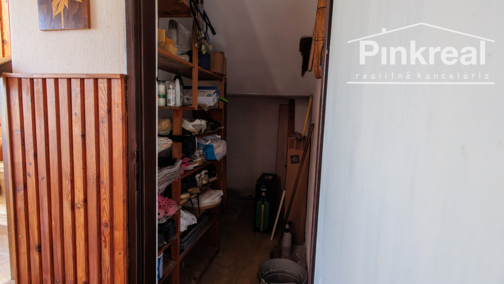 PINKREAL - RD Súlovce, 1 568 m² pri lese. Pokoj a príroda