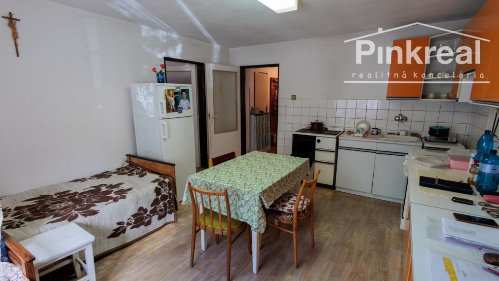 PINKREAL - RD Súlovce, 1 568 m² pri lese. Pokoj a príroda