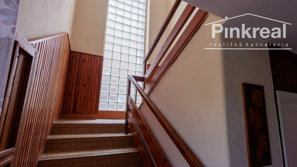 PINKREAL - RD Súlovce, 1 568 m² pri lese. Pokoj a príroda