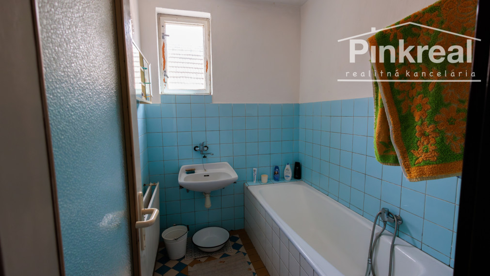 PINKREAL - RD Súlovce, 1 568 m² pri lese. Pokoj a príroda