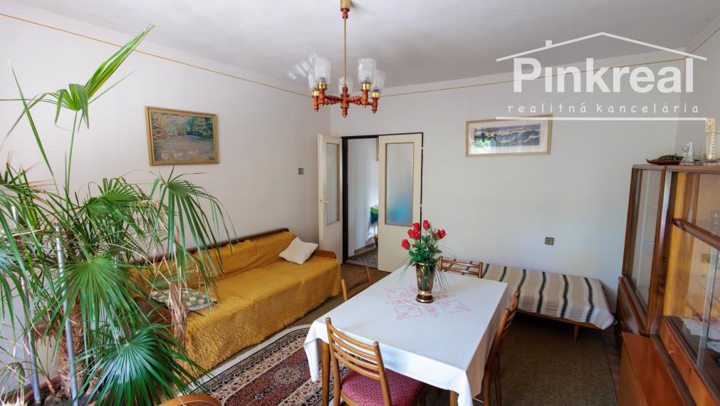 PINKREAL - RD Súlovce, 1 568 m² pri lese. Pokoj a príroda