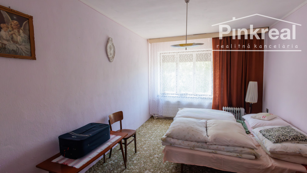 PINKREAL - RD Súlovce, 1 568 m² pri lese. Pokoj a príroda
