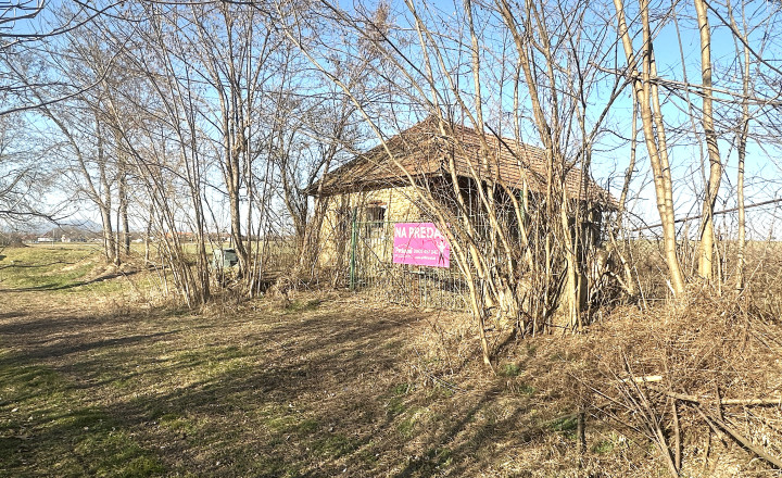 PINKREAL-na predaj, veľký, slnečný pozemok so starým domom - fotografia 3